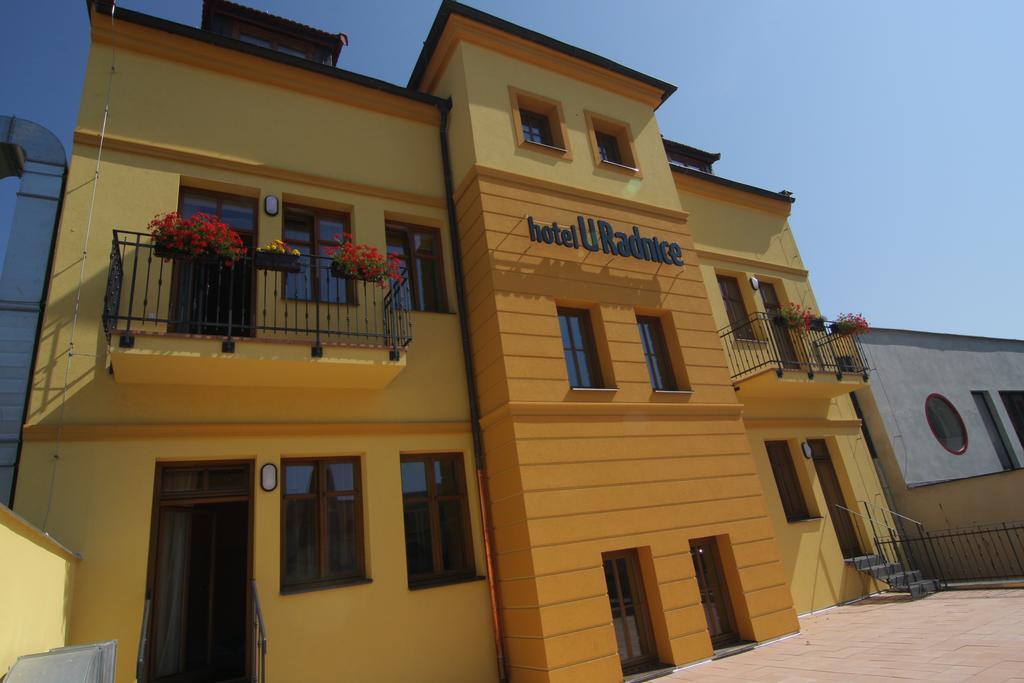 Hotel U Radnice لوني المظهر الخارجي الصورة