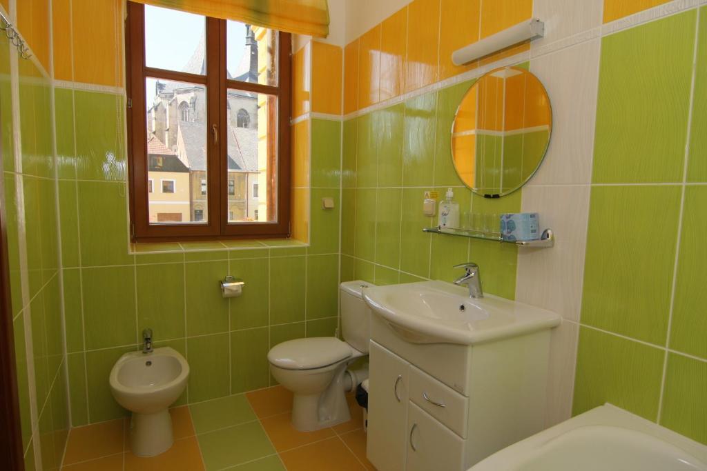 Hotel U Radnice لوني المظهر الخارجي الصورة