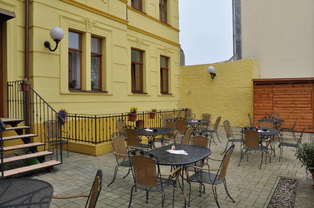 Hotel U Radnice لوني المظهر الخارجي الصورة